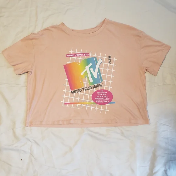MTV Old Navy Juinors Graphic Tee Crop Top Light Pink Large - Picture 2 of 7
